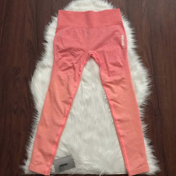 ✨NWT | GYMSHARK | Ombré Seamless Leggings | Peach Coral | Size L ✨ - Picture 2 of 8